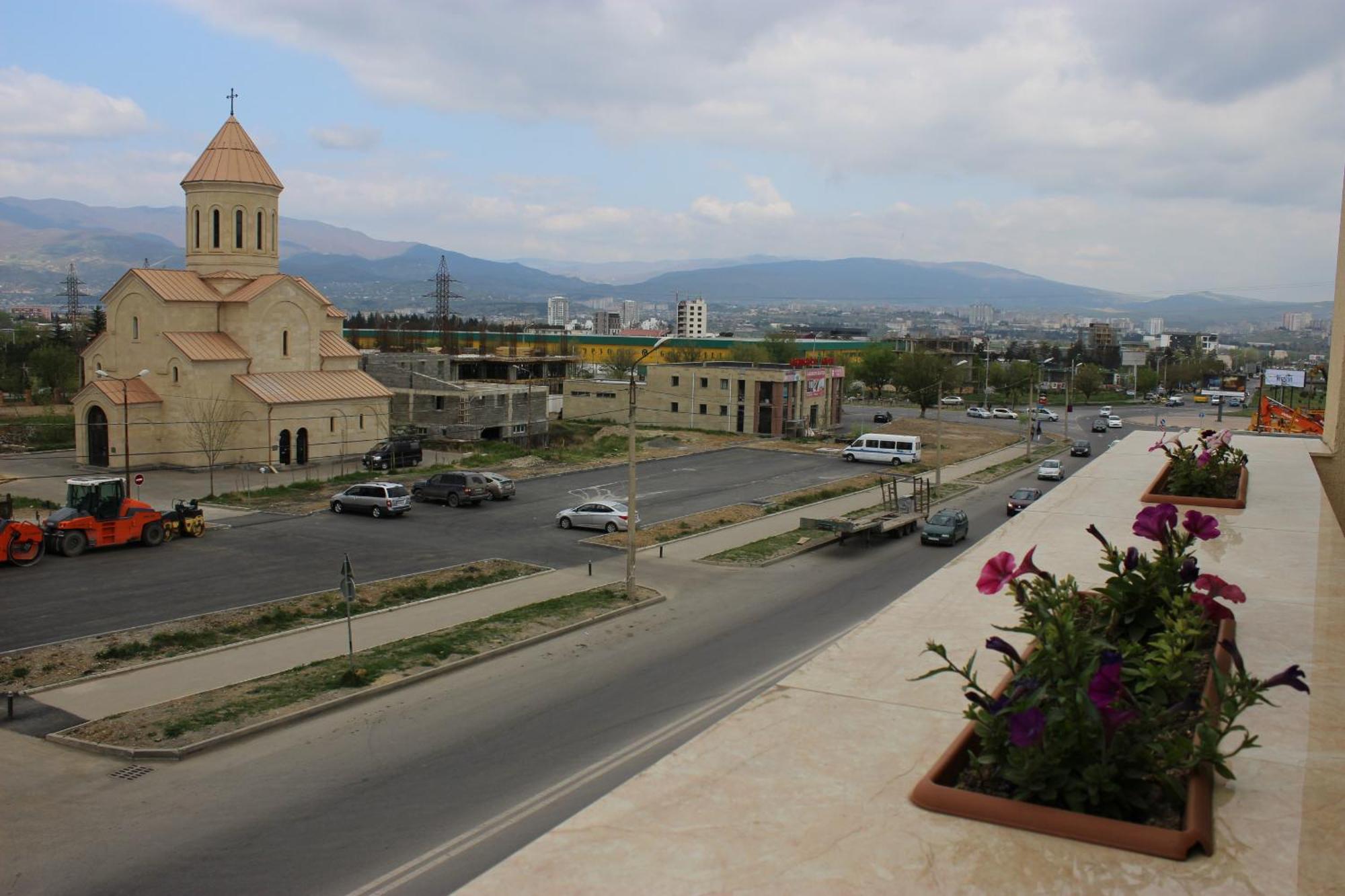 Liel Hotel Tbilisi Exterior photo