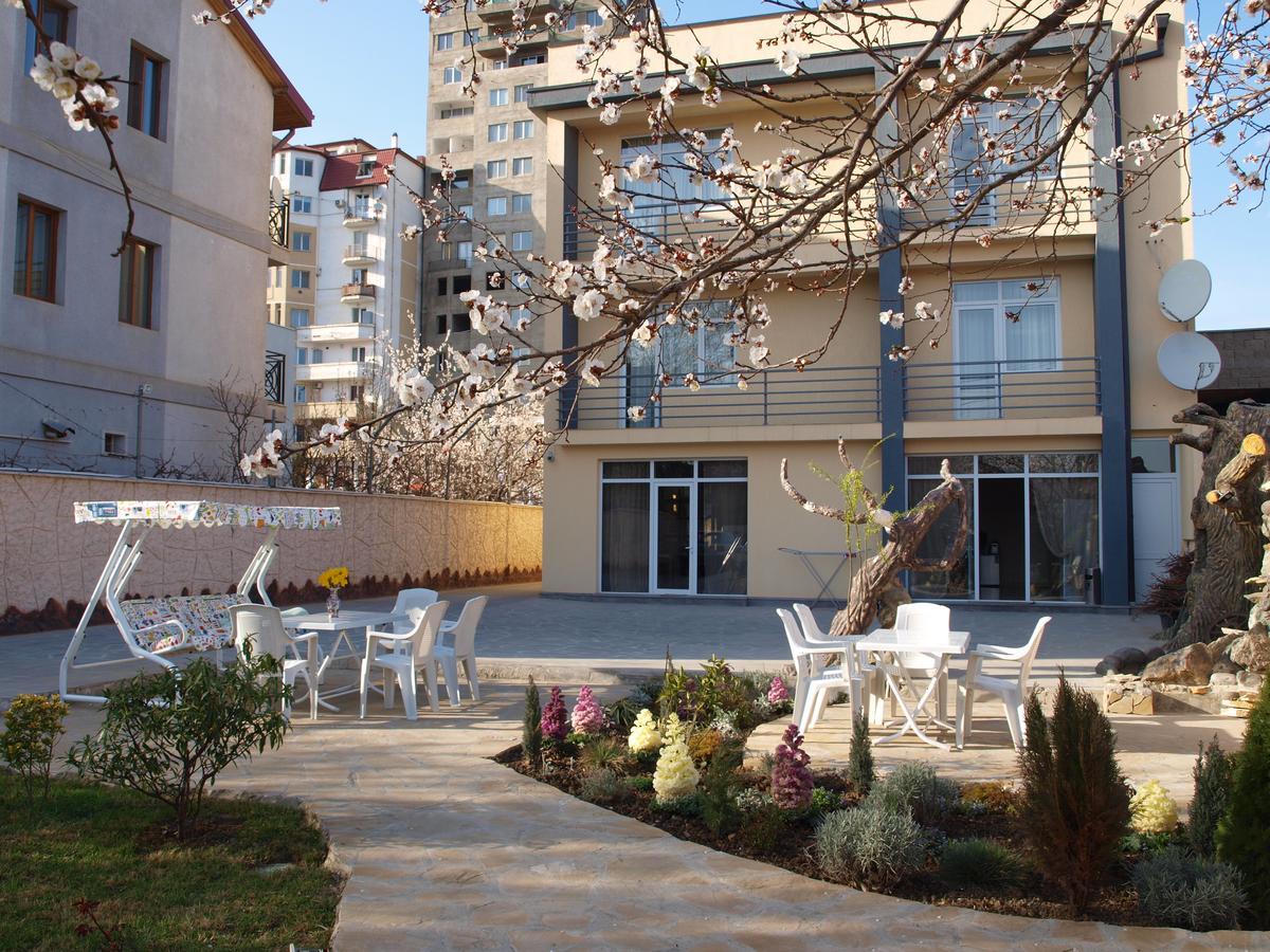 Liel Hotel Tbilisi Exterior photo
