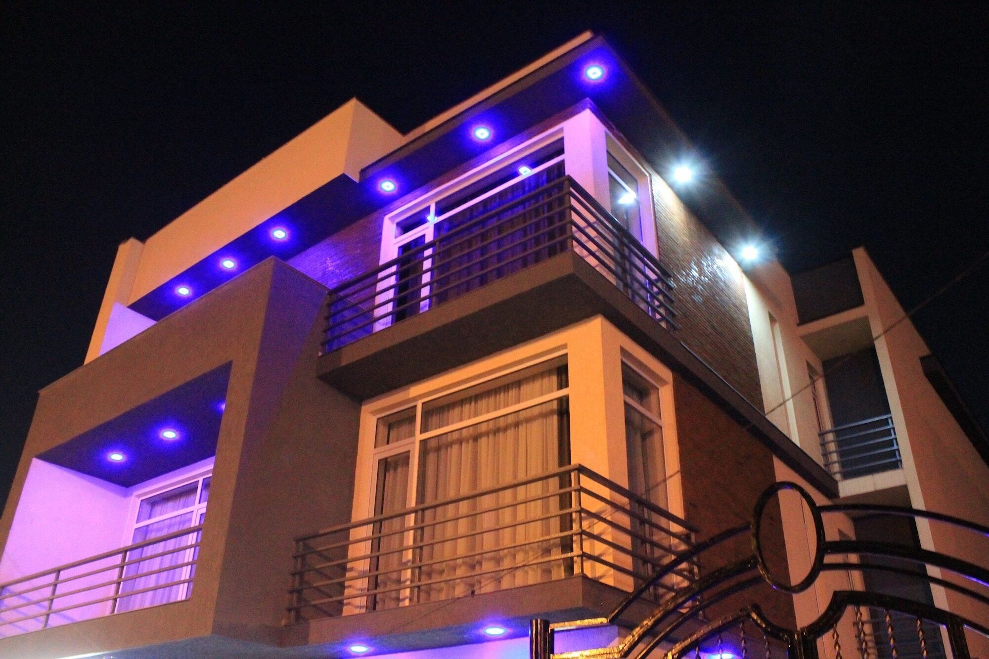 Liel Hotel Tbilisi Exterior photo